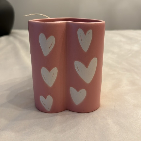 NEW! Rae Dunn Pink and White Heart Accent Mug - Picture 3 of 8